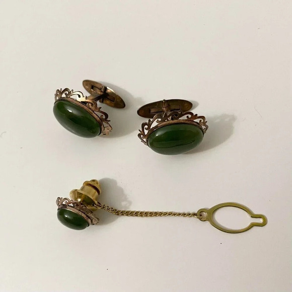 Vintage Cuff Links and Tie Tack with  Chain - Picture 2 of 14